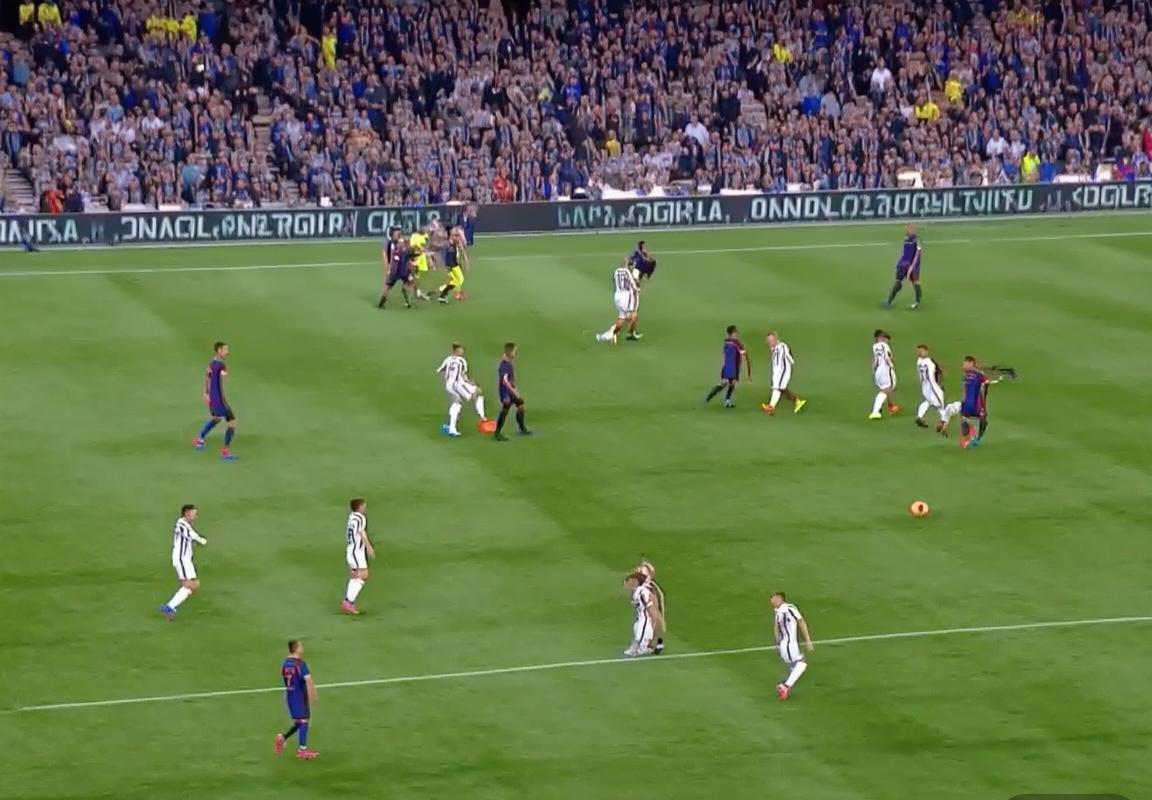 巴塞罗那vs尤文图斯：欧冠巅峰对决解析与展望(图4)